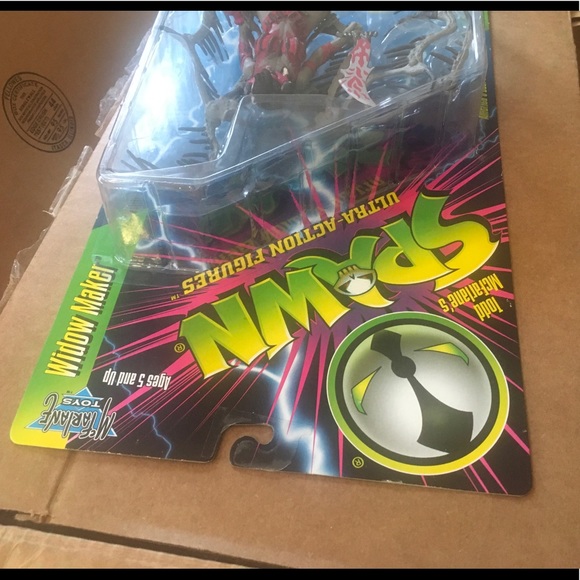 New Widow Maker Action Figure, Spawn Series 5 - Picture 4 of 10